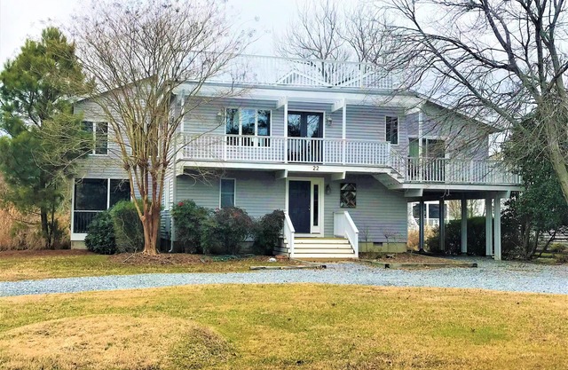 North Shores Home w/Community Pool & Private Beach