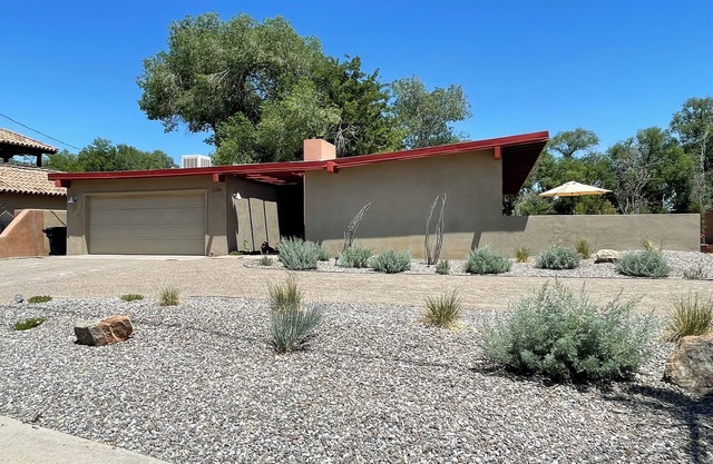 North Valley Mid Century Modern Retreat