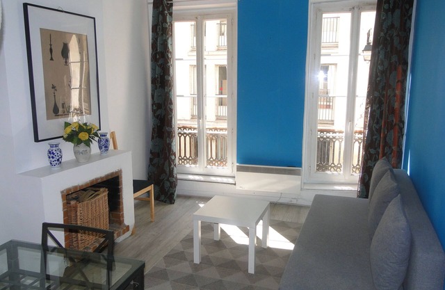 NOTRE DAME APARTMENT