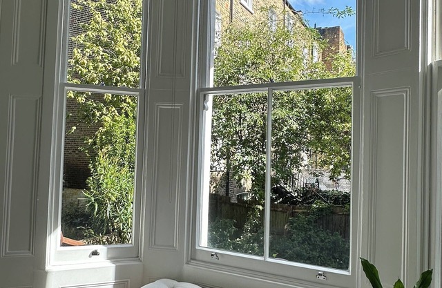 Notting Hill Designer Modern and Bright 1-bed flat