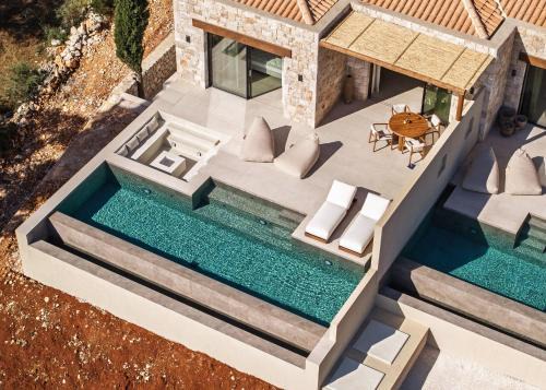 Nousa Villas, Private Luxury Retreat with Ionian Sea Views - By Villa Mana Gers