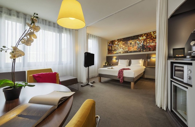 Novotel Suites Paris CDG Airport Villepinte