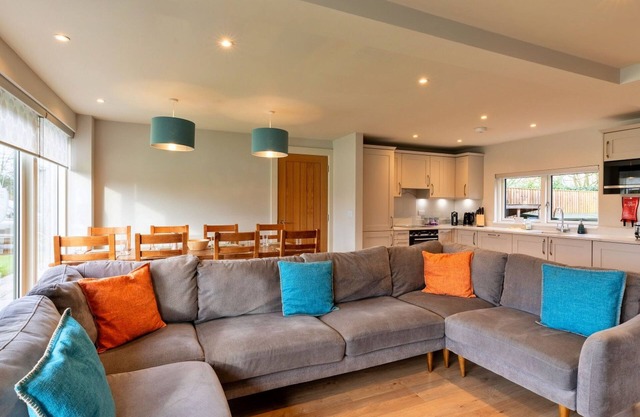 Oak Cottage by Interhome