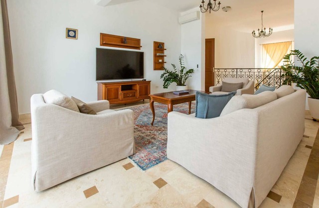 Oak Leaf Residence Villa 2
