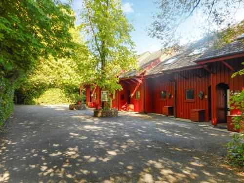 Oak Lodge - Uk49400