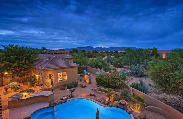 Oasis In The Desert Near Prestigious Boulders with Heated Pool, all on One Floor