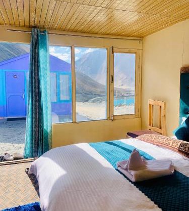 Oasis Retreat Pangong
