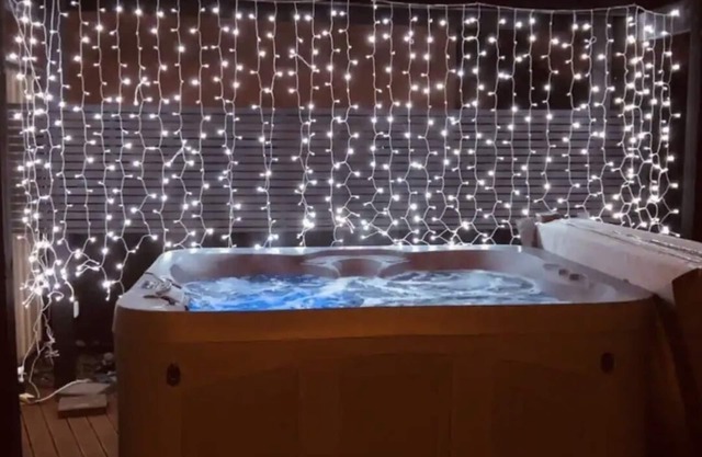 Observation House, two bedroom house, close to shops, beach and eateries.