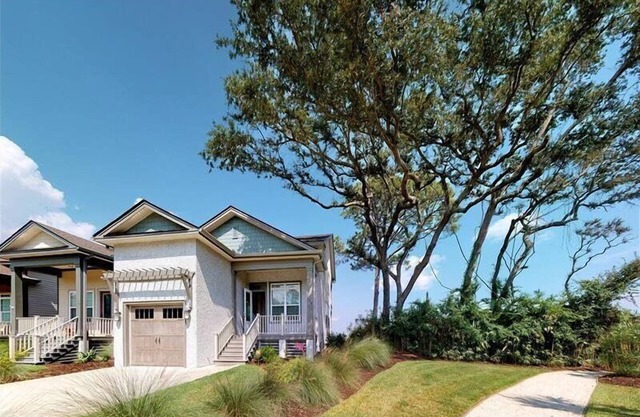Ocean Cottage 56 Beautiful oceanfront cottage with gorgeous views!