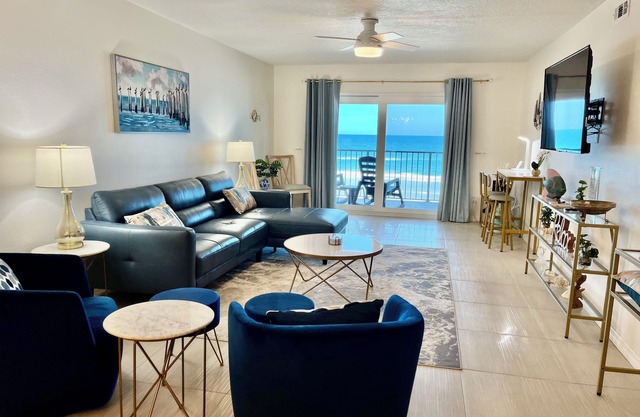 Ocean Front Condo Daytona Beach Shores- Newly Remodeled!