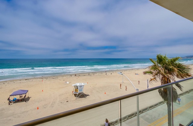 Ocean Front * Newly Remodeled * Luxury Condo
