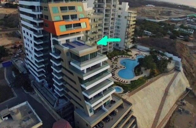Ocean Front Suite Apartment in Manta Poseidon Building