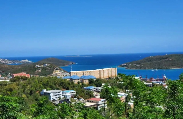 Ocean View 2Bedroom Apt Sunset Gardens Guesthousenn