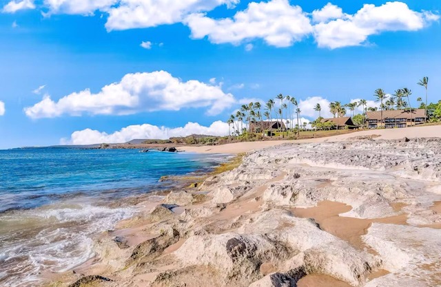 Ocean View, 2nd-Floor Molokai Condo/Lanai, Shared Hot Tub/Pool - Walk to Beach