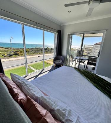 Ocean View Beach House !