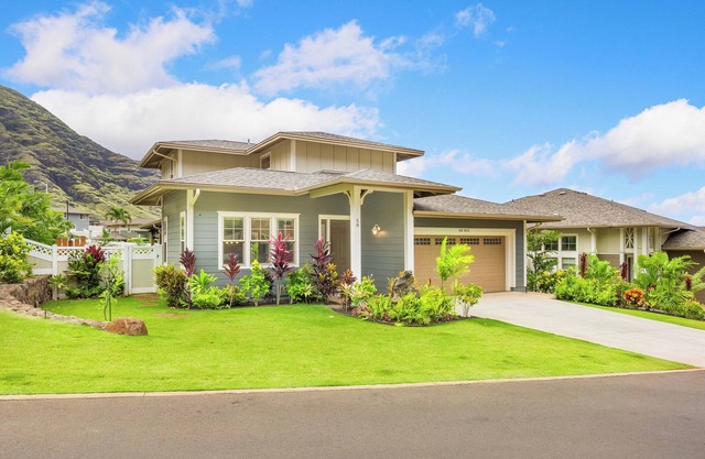 Ocean View Home in Gated Makaha Valley Near Beach w/Full Kitchen & Bbq Grill
