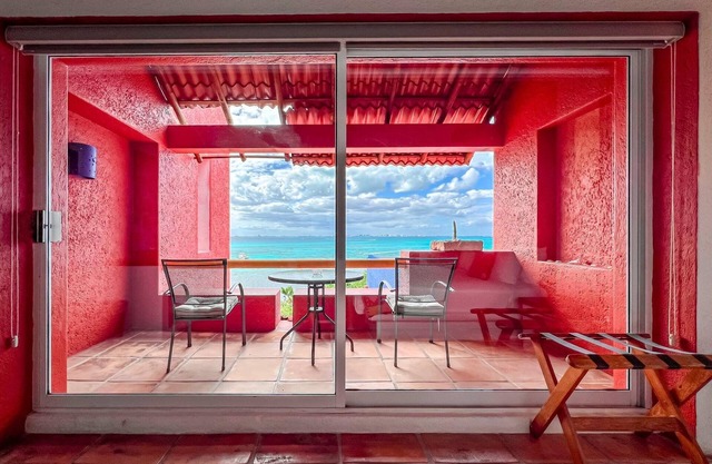 Ocean View King Room at Casa de Los Sueños