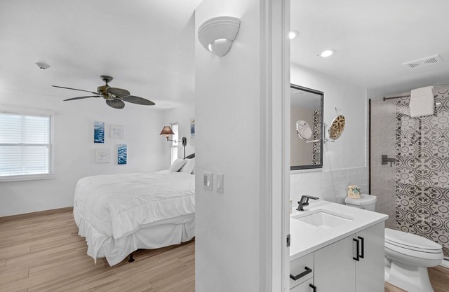 Ocean view luxury on 2 levels. Coral Gardens at snorkel reef on Grace Bay Beach