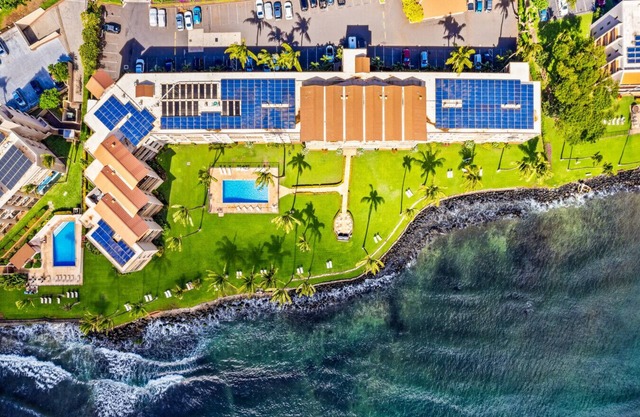 Oceanfront Condo with Central Location to Kihei & Lahaina