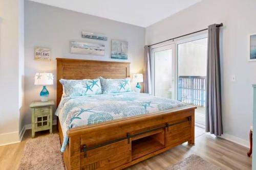Oceanfront Oasis King Suite Stunning Views