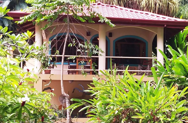 Oceanfront rentals at Beach House Incognito