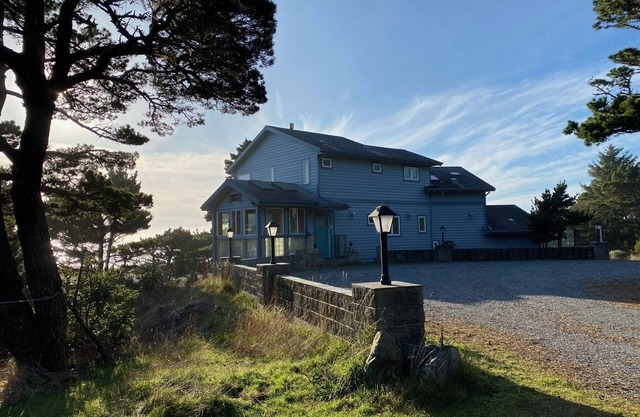 Oceanfront retreat: beachfront with views from almost every room!