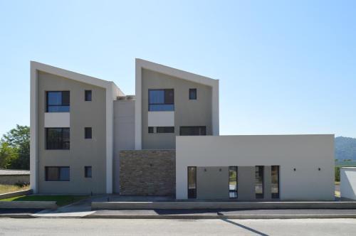 Oikoi - Luxury Suites & Maisonettes
