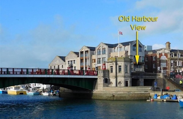 OLD HARBOUR VIEW, family friendly in Brewers Quay Harbour