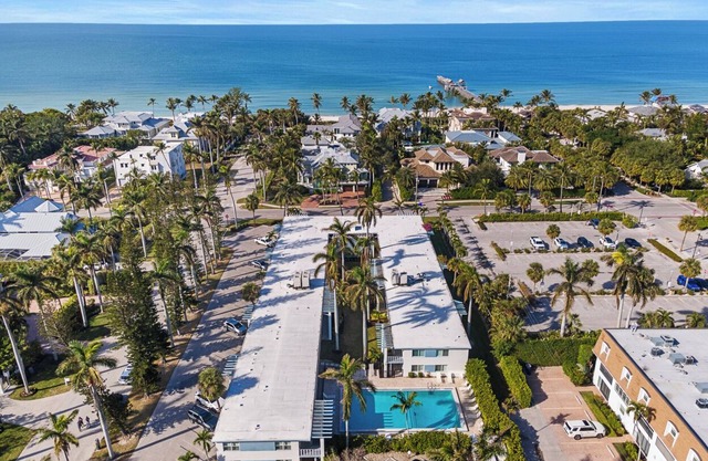 Old Naples Beach Condo