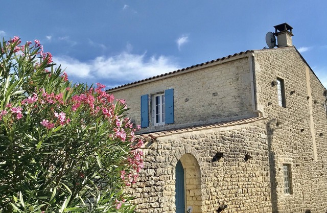 Oléronnaise typical house in the heart of the island/Typical cottage holidays