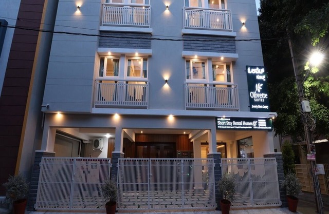 Olivette Suites