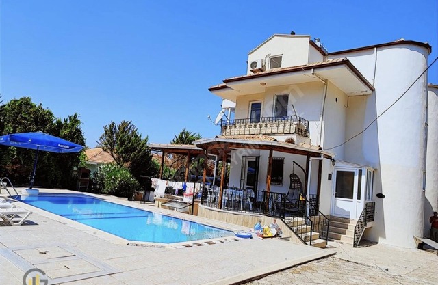 Ölüdeniz villa with Pool for family nOn the way of Ölüdeniz. Big area barbacu….