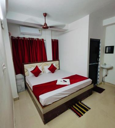 Om Guest House
