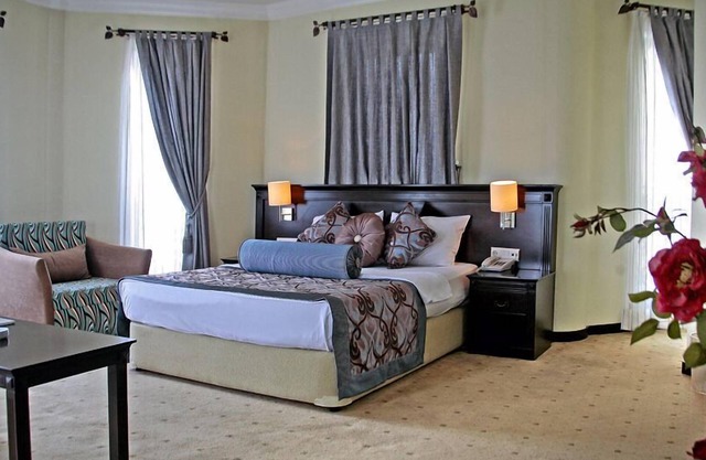 Omur Hotel
