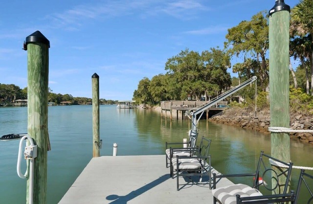 On the Canal, New Dock, Kayak, Bikes, Beach Gear