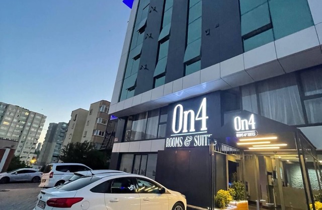 On4 Rooms & Suites