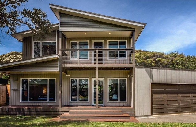 One 20 Seven - sleeps 19