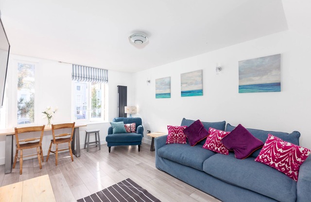 One Bed Notting Hill Apartment