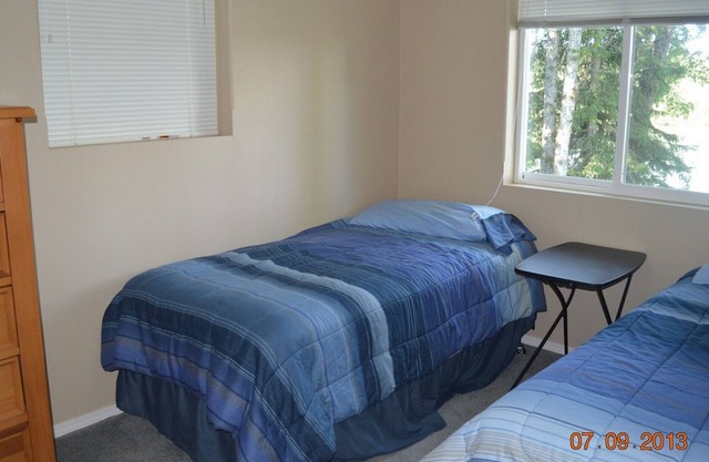 One bedroom cabin on Kasilof River