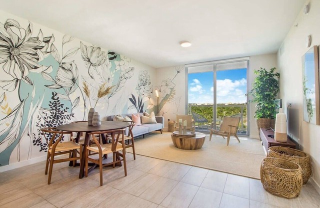 One Bedroom Condo King Bed With City Views