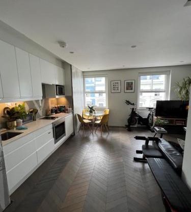 One bedroom flat near Portobello Road