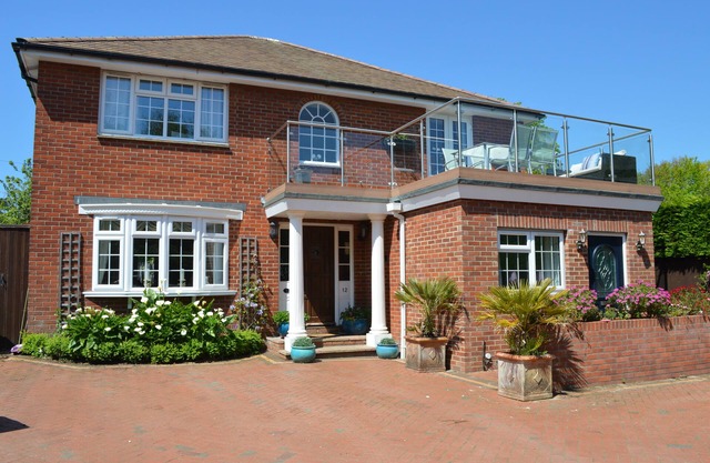 One bedroom property near beach and country walks