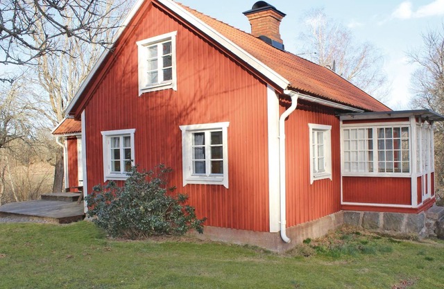 Only a few kilometers you have from the beautifully located cottage to good fishing and swimming spo