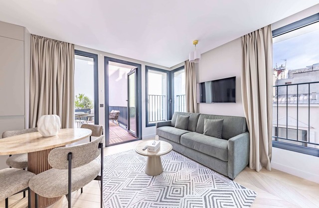 Opera - One Bedroom Terrace