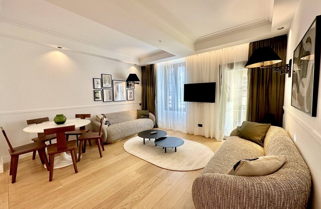OPERA PROMENADE 4 : Brand-new! 4 rooms, next to beach, balcony, sea view