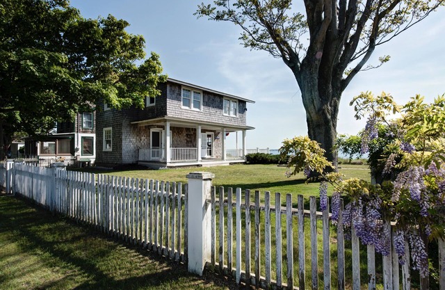 Orient Village — Historic Bayfront Cottage — 2025 Season