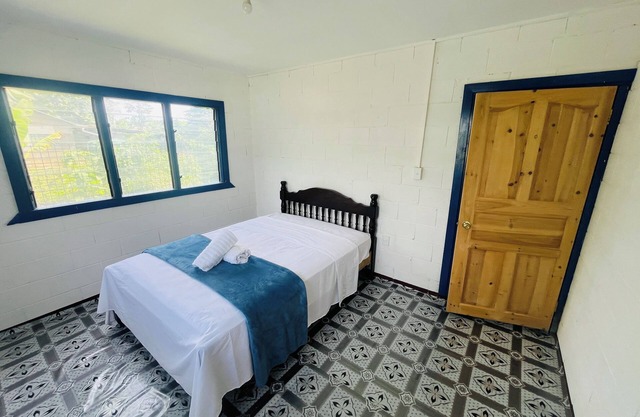 Osais Guest House Entire House - Nuku'alofa & WiFi