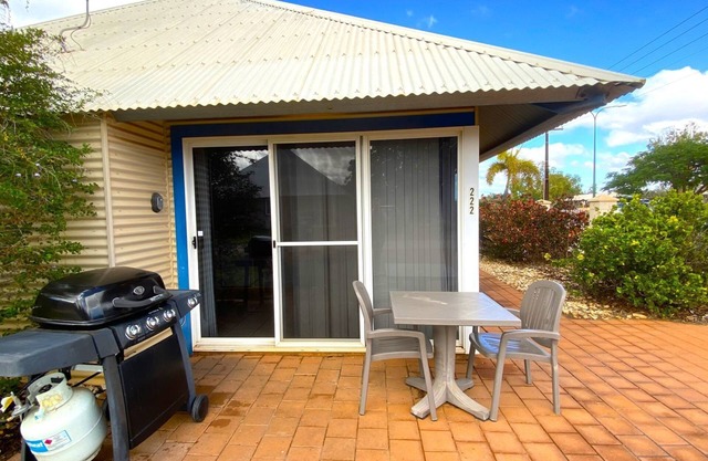 Osprey Holiday Village Unit 222/1 Bedroom - Villa with a Pool in the Complex