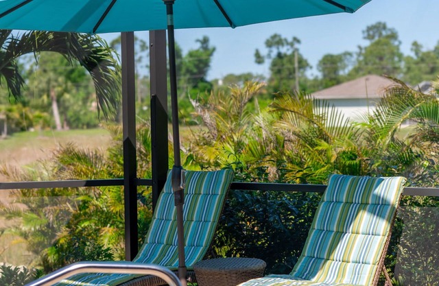 Outdoor Shower, Lanai, Heated Pool, 4 TVs, PRIVATE, 10 MI to Beach