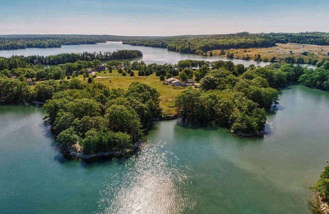 Owl Point - Waterfront Maine